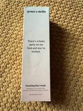 grace & stella Foaming Facial Cleanser - Pink & White Box